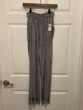 Raya Sun Embroidered Flowy Pants- Medium